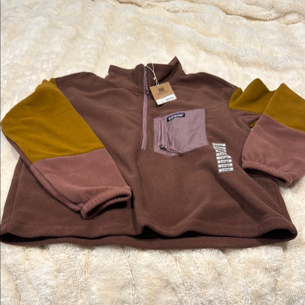 Men's Brand new Large Brown and goldish fleece pullover Sweater
